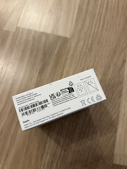 AirPods 4, неразопаковани