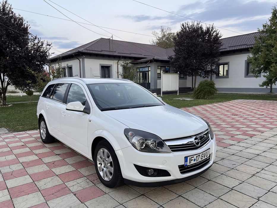 Opel astea H 2012 1.7 Cdti