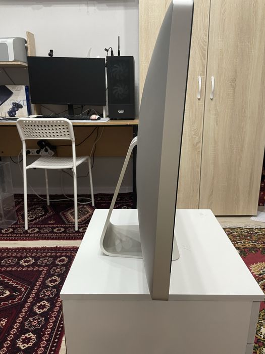 Продам Imac 2011 года