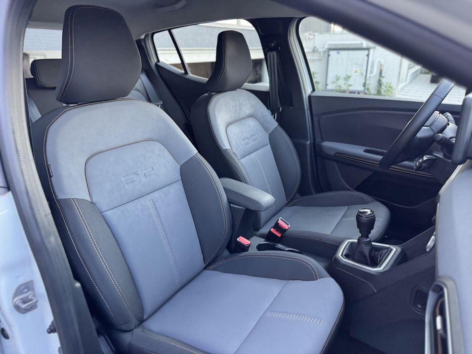 DACIA SANDERO STEPWAY EXTREME - 14.000KM - ECO G-100CP - GPL - Scaune Încălzite - Climatronic - Cameră Marșarier - Senzori Parcare față+spate.
