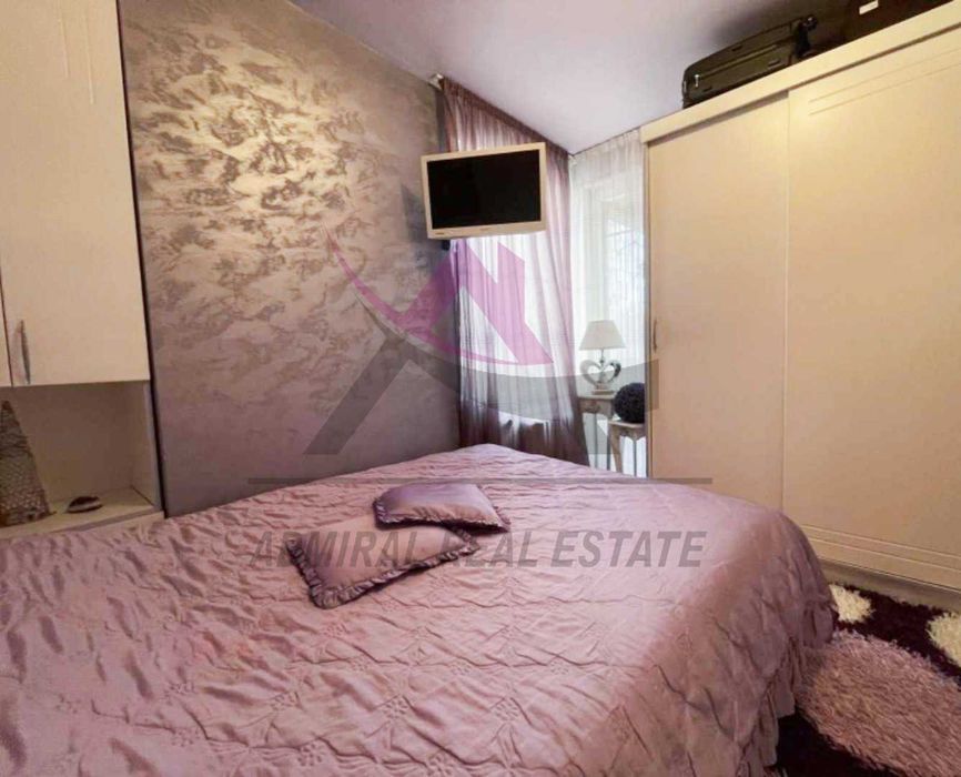 Дава се под наем Тристаен апартамент в Варна, Колхозен пазар - 90 кв.м за 650 € - Снимка #2