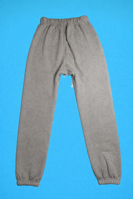 ! VAND URGENT ! Set ESSENTIALS Fear of God – Hanorac + Pantaloni