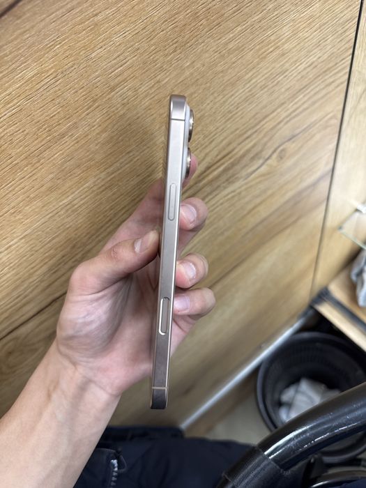 16 pro max 256 98% desert 440,000