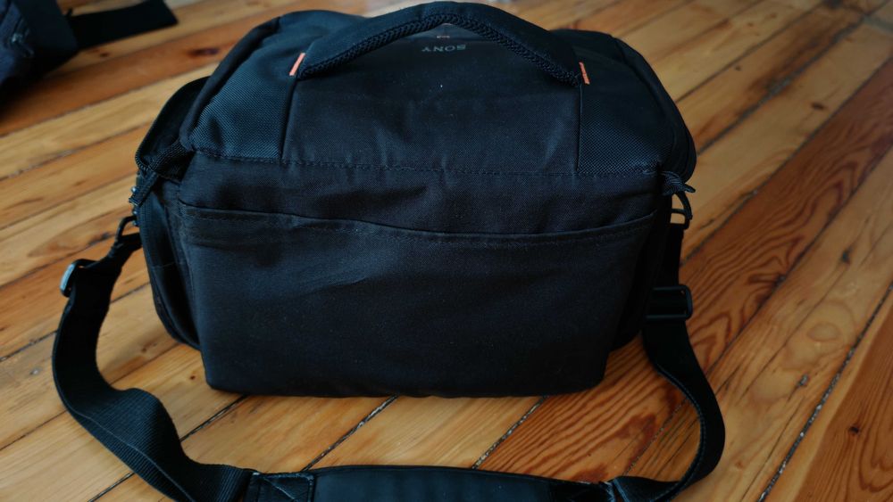 Чанта за фотоапарат Sony Alpha medium