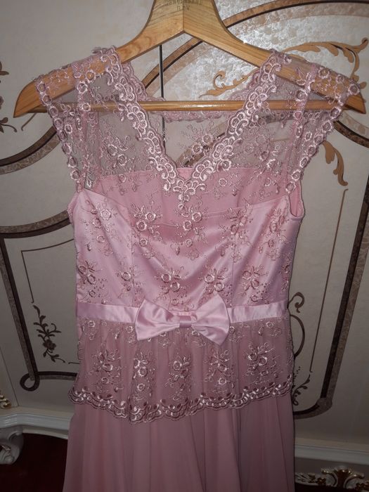 Вечернее кружевное платье. Сшито на заказ, размер 38