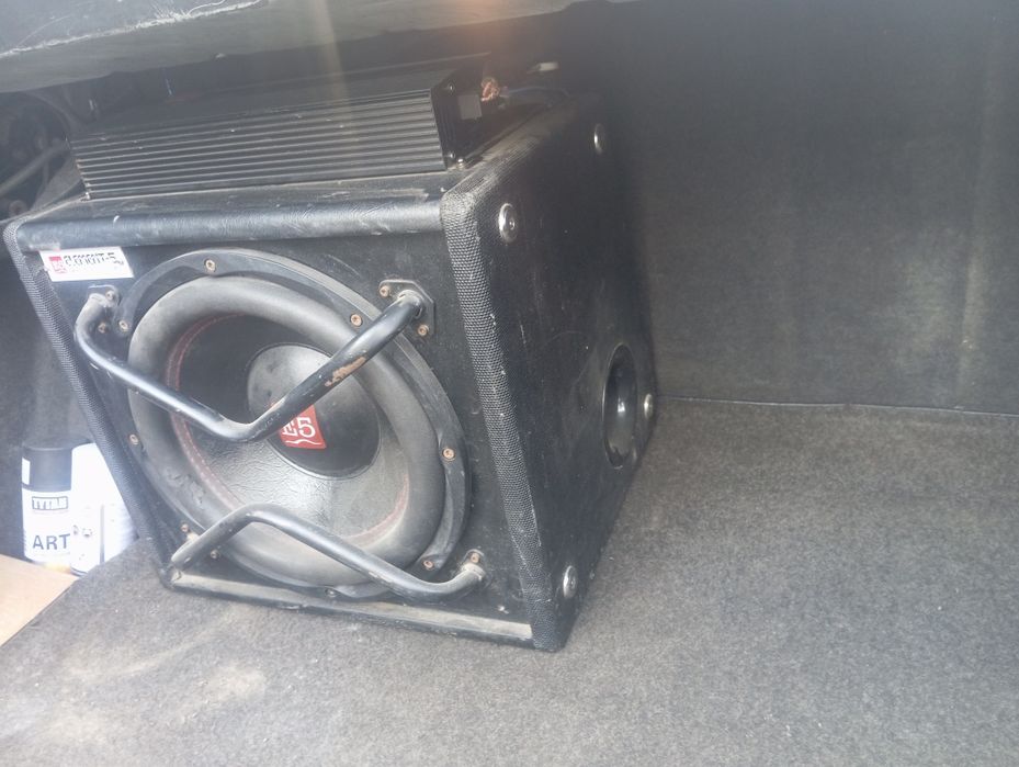 Продам хороший сабвуфер