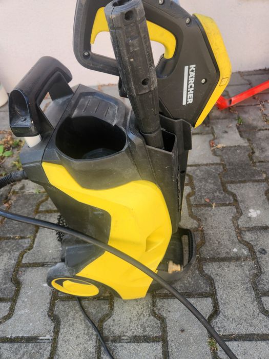 Vând Karcher k5 full control