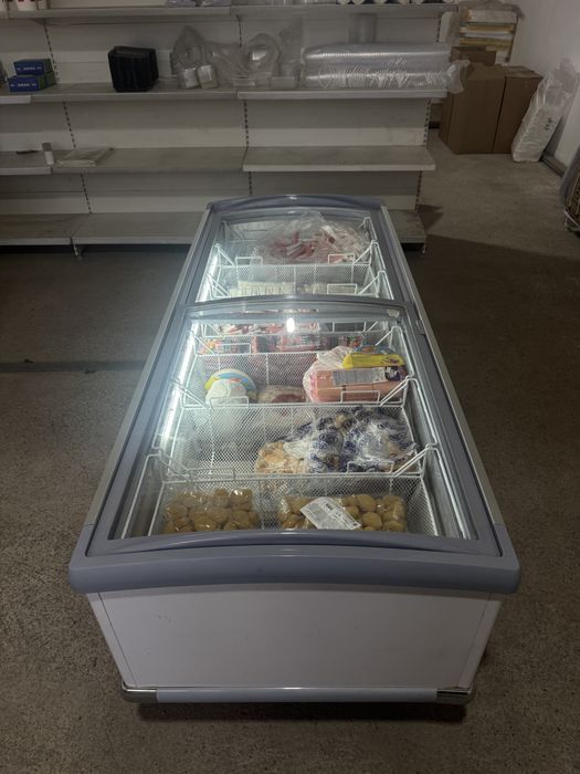 Холодильник витринный