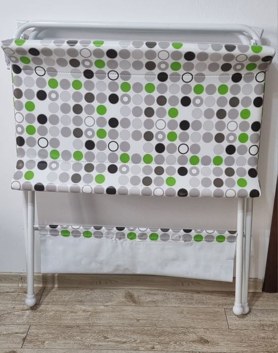 Cadita cu suport pentru bebelusi