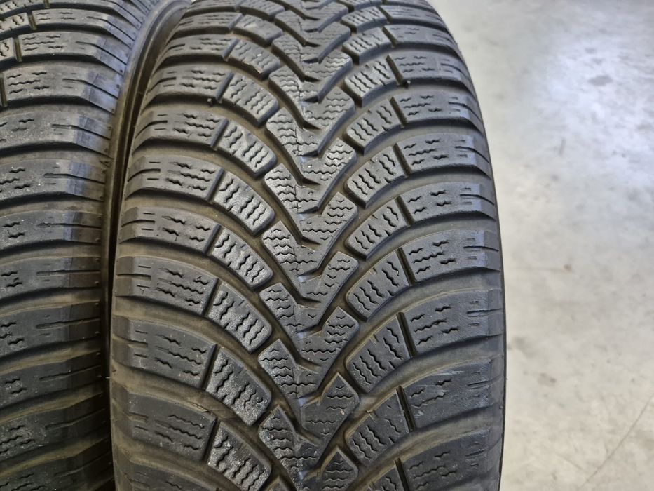 4 anvelope iarna Falken 215 60 16