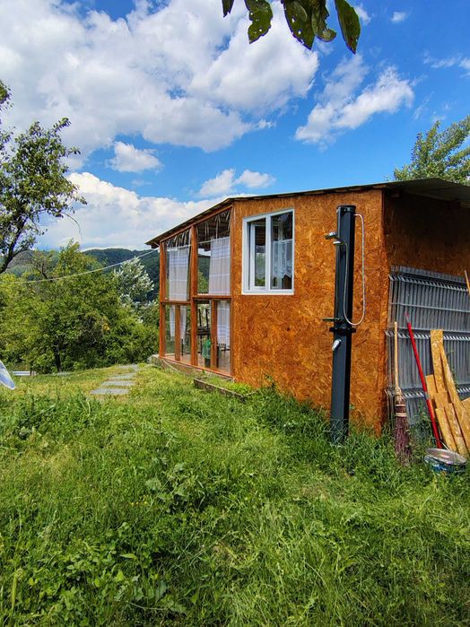 Zona munte  vând casă bătrânească teren 1177 entabulat plus 1600 m chitanța de mana