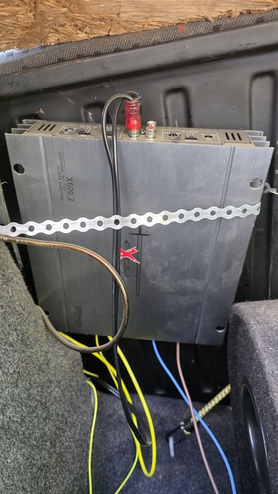Subwoofer alpine pasiv cu amplificator