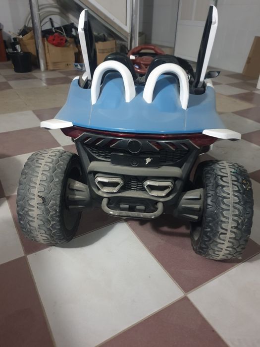 двухместная детская машина