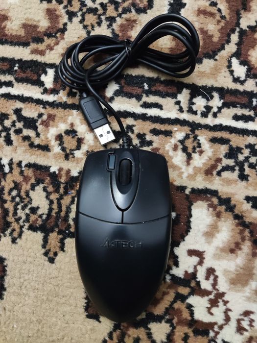 Срочно продам компьютерную мышку