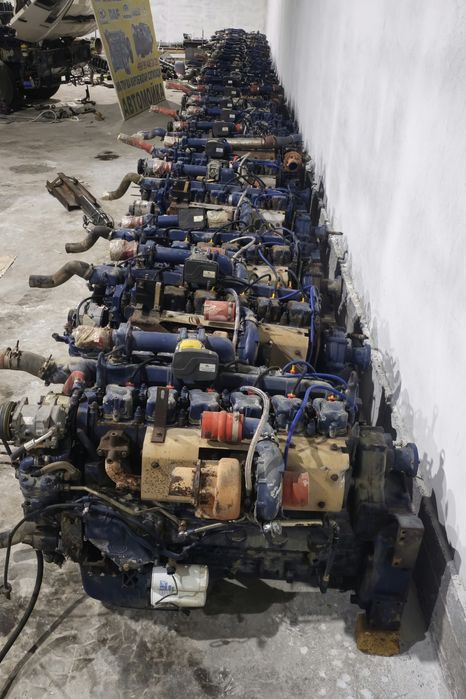 Чакман Хово Фав  матор ва каробкалар сотувда