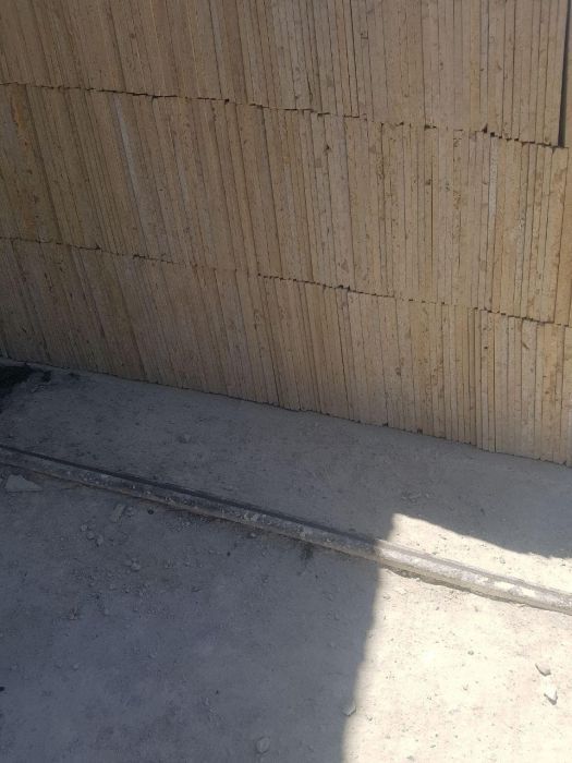 наполные покритие из известняк с мрамором