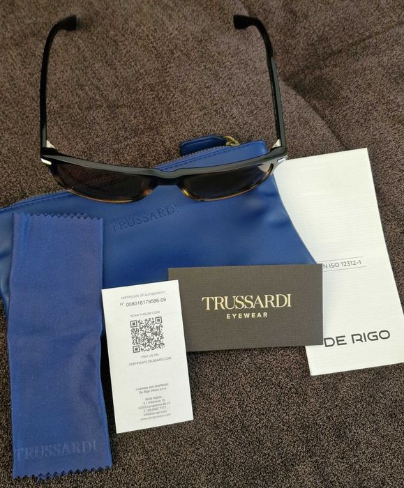 Trussardi чисто нови слънчеви очила