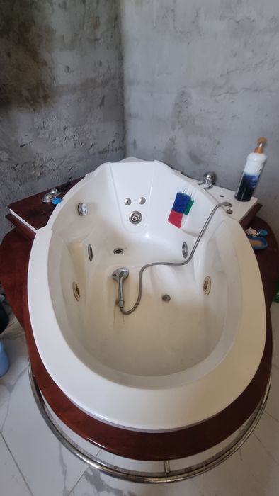 Продам недорого ванную