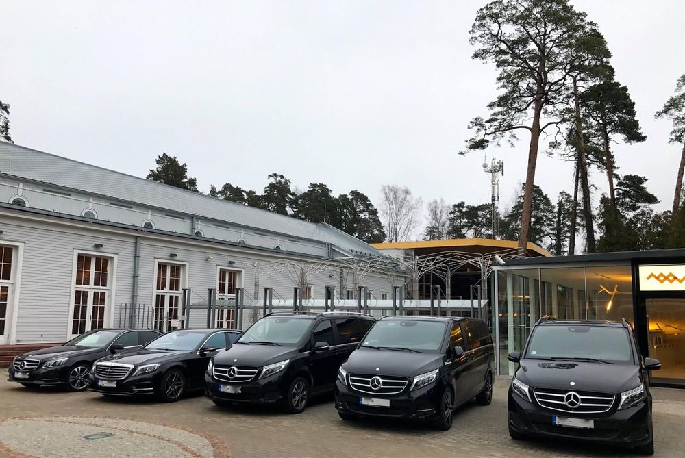 Услуги Поездки на Mercedes Benz V-class Vito Viano S-class, Toy kartej