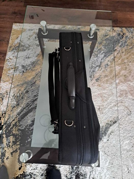 Vioară 1/4 și accesorii în stare foarte bună