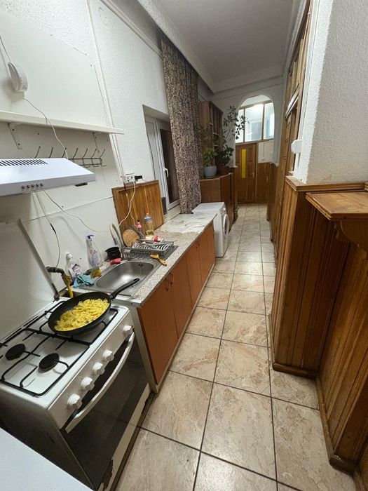 Camera privata cu baie bucatarie comun iasi tg cucu garantia in rate P.F.