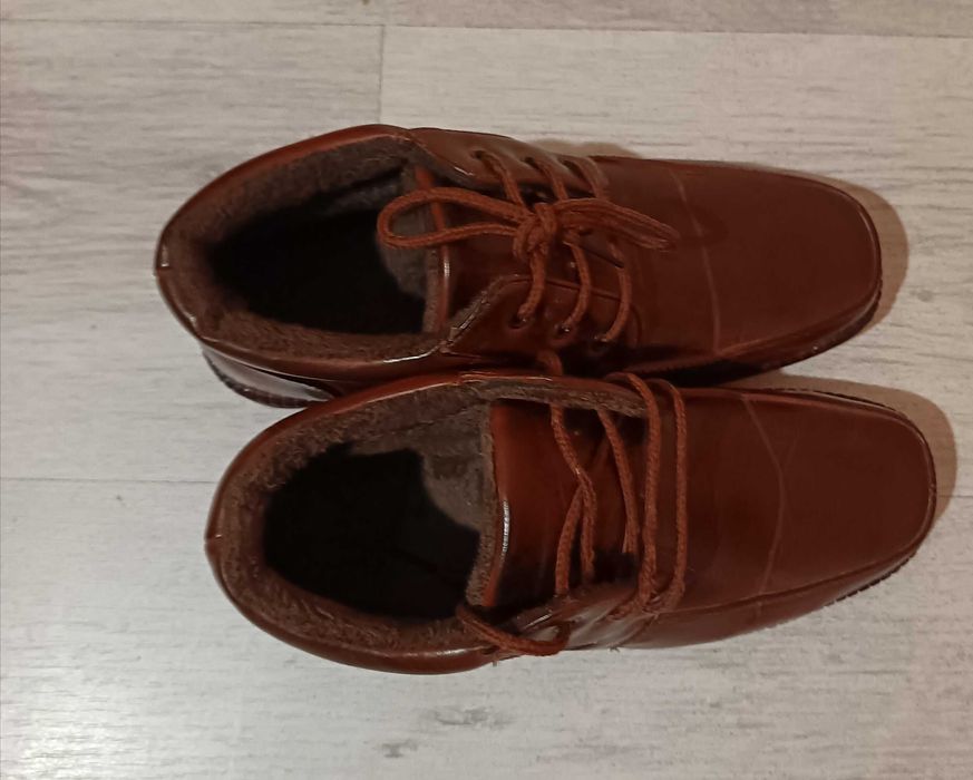 Дамски зимни боти с вълна 38 номер само един обувани