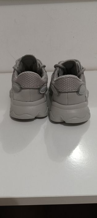 Детски Adidas ozweego и пантофи беко