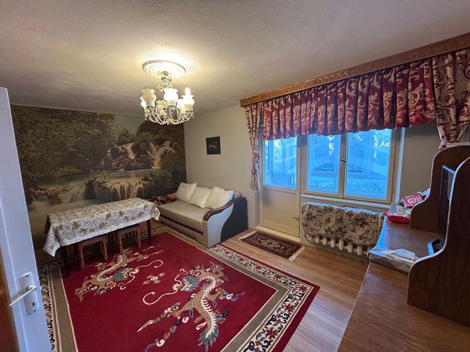 Inchiriez apartament