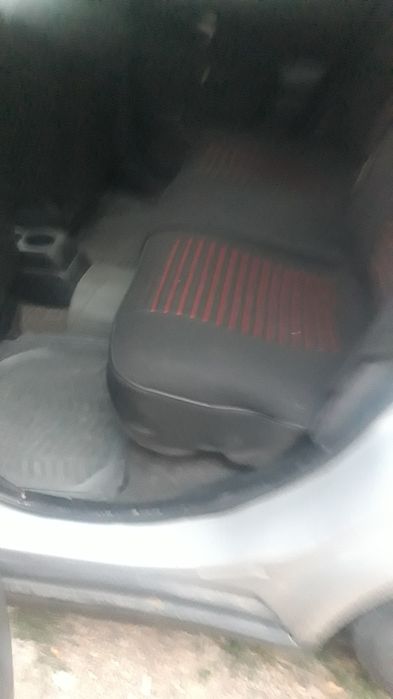 Автомобиль Ниссан верса