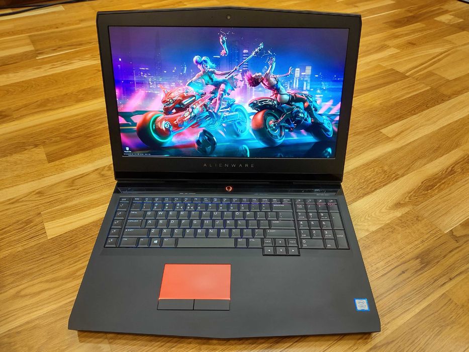 Laptop Alienware 17,3" ,intel core i7, ram 32 gb, video 8 gb GTX 1080