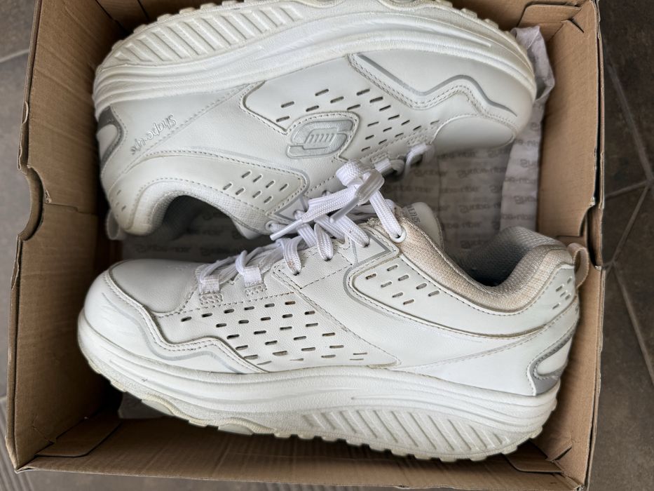 Adidasi shape ups skechers