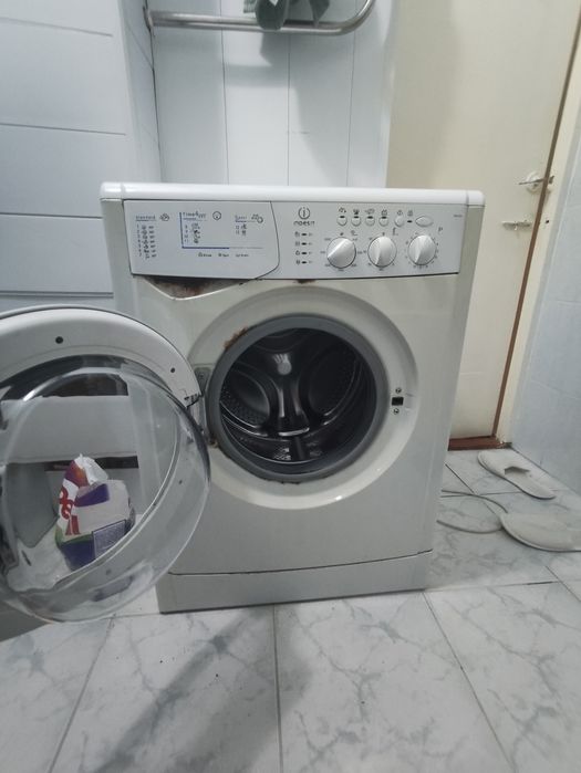 Б/у автомат стиральная машина 999.000 сум