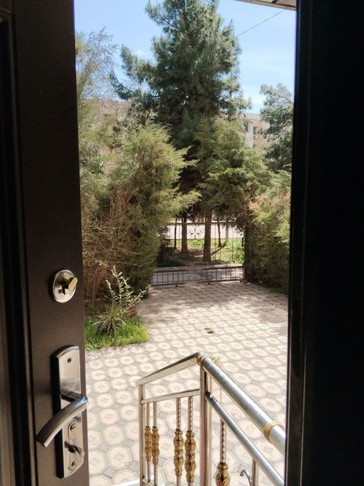 Yunusubod 9 kvartal 4 xonali uy sotiladi