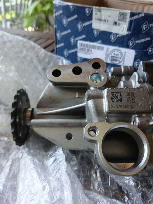 Pompa de ulei pierburg Renault Nissan Mercedes Opel