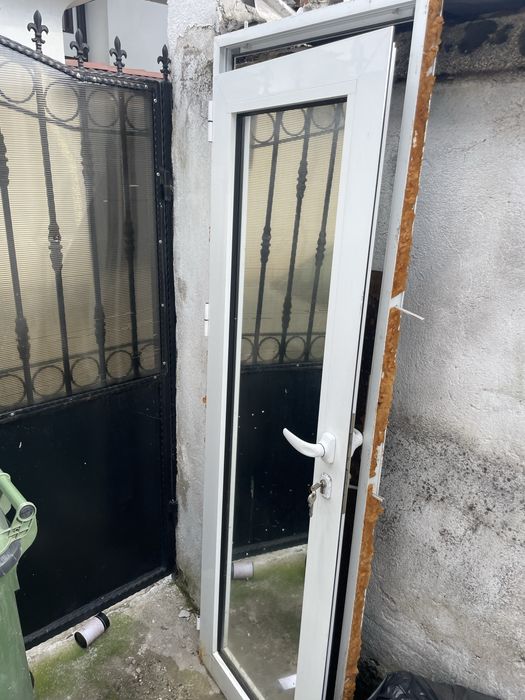 Алуминиева врата с огледало