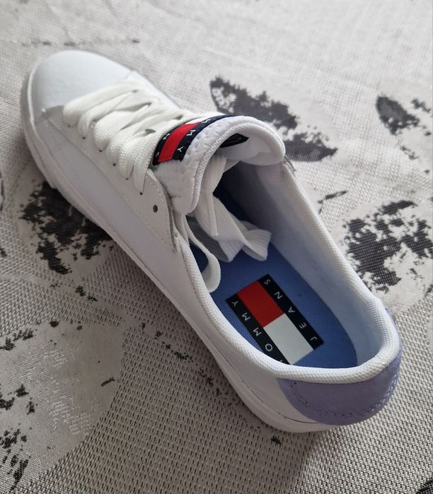Tommy Hilfiger noi