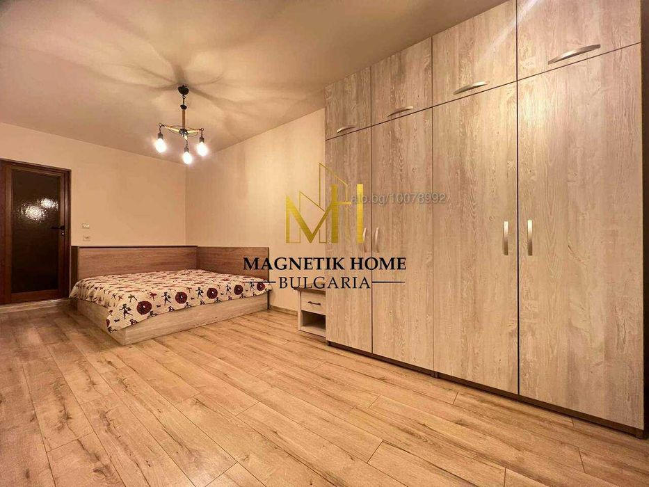 Дава се под наем Тристаен апартамент в Бургас, Център - 101 кв.м за 663 € - Снимка #12