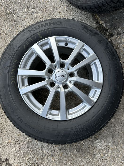 Гуми с джанти 235/65/17 за Touareg