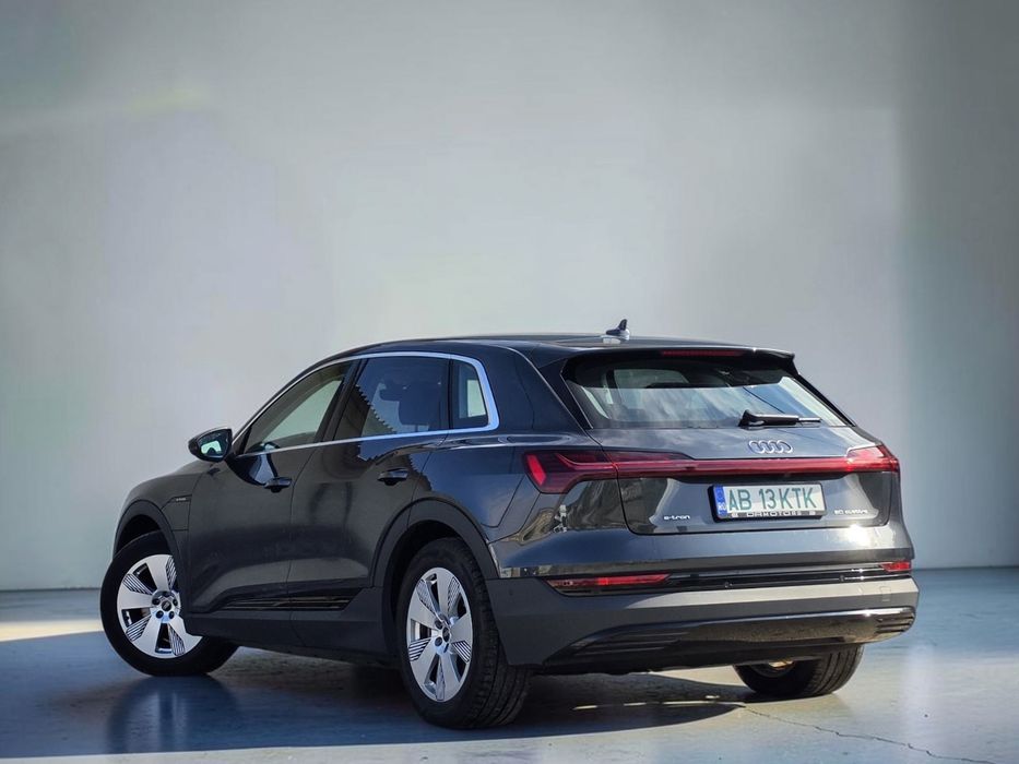 AUDI e-tron 2021 — imagine 4