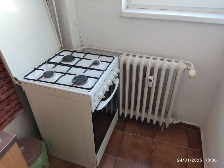 Vand garsoniera zona Auchan Sector 3