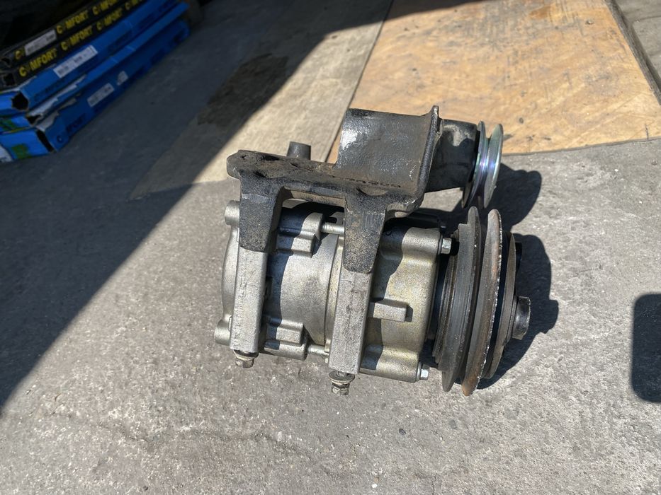 Компрессор кондиционера Starex 2001