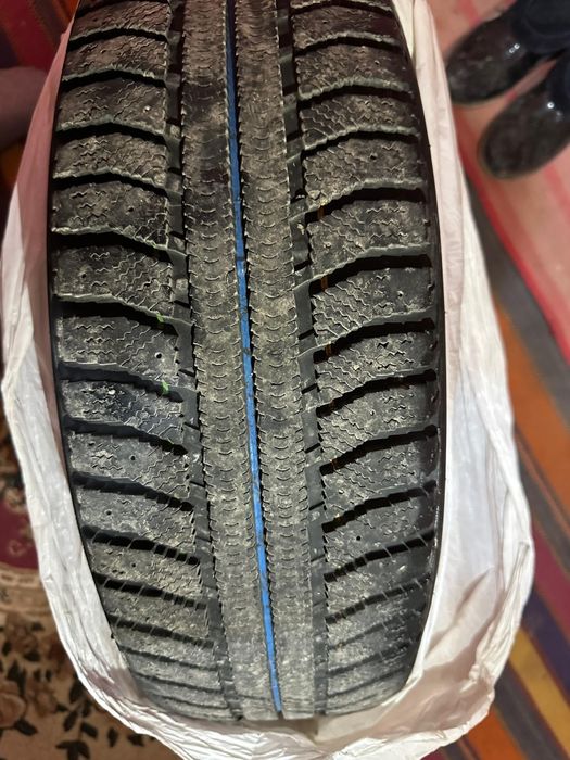 Продам зимние шины