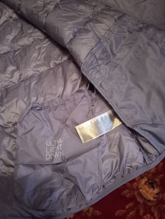 Geaca foarte ușoară , noua .