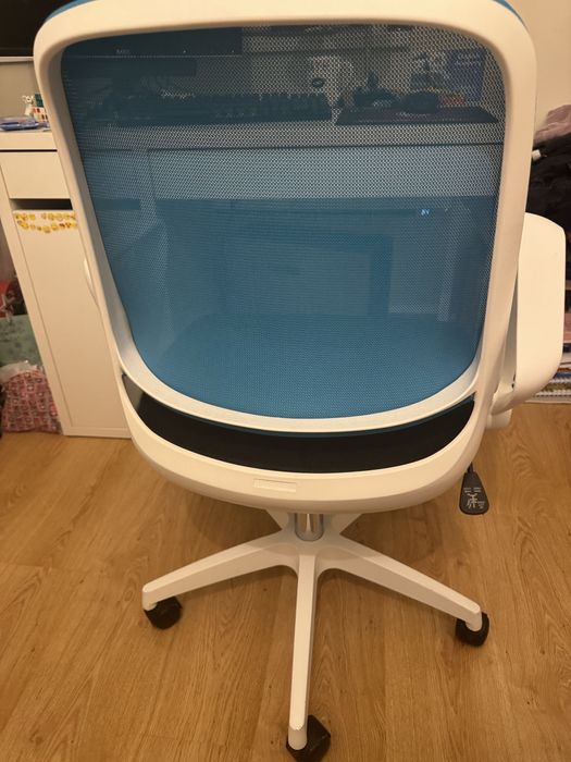 Стол за бюро, много запазен