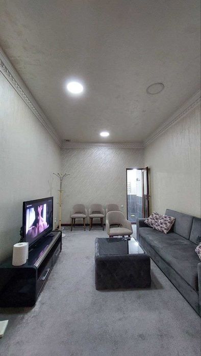 Аренда помещения Центр ул. Шота Руставели, гостиница Россия. 1-й этаж