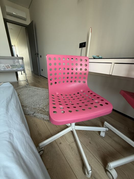 Стул IKEA (оригинал). Есть 2 стула