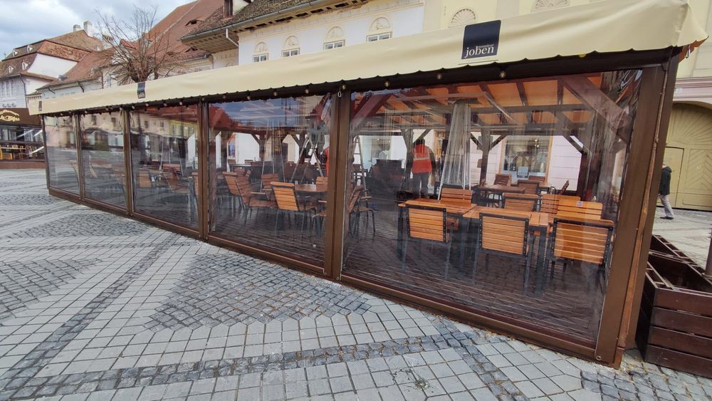 Închideri Terase cu Folie. Rulou Casetat, Necasetat, Panou cu butoni.