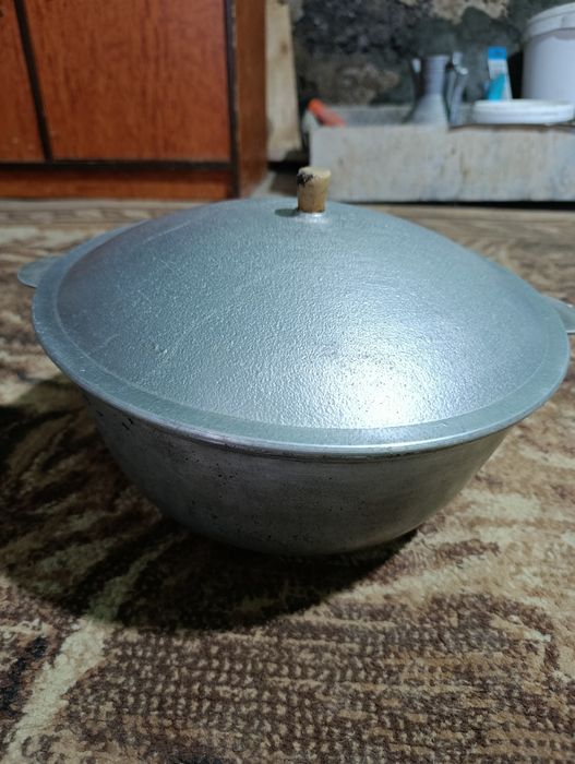 Чугун қазан сатылады