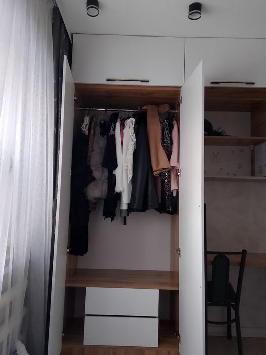 Продам новый шкаф с партами