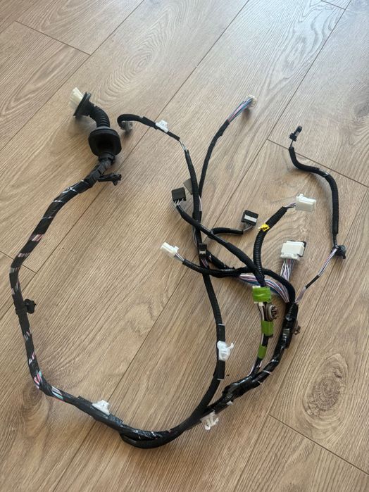 Ляв калник Lexus NX350, авточасти